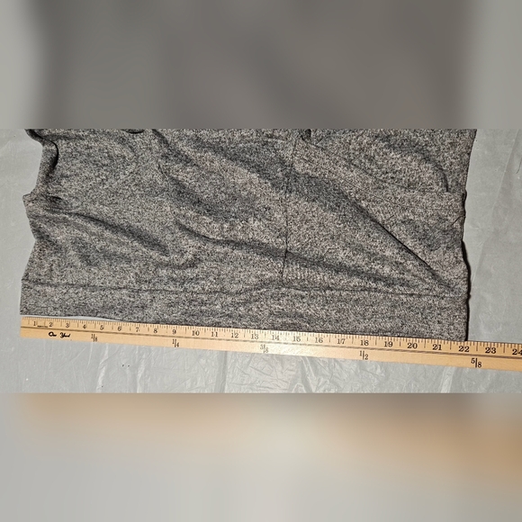 Old Navy Women's Sweatshirt Size XL - Picture 8 of 9